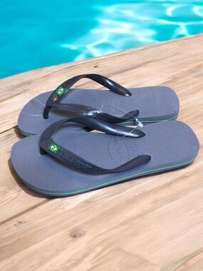Havaianas Brasil Logo Flip Flops Navy Blue Unisex Women’s 7/8 Men’s 6/7 NWT